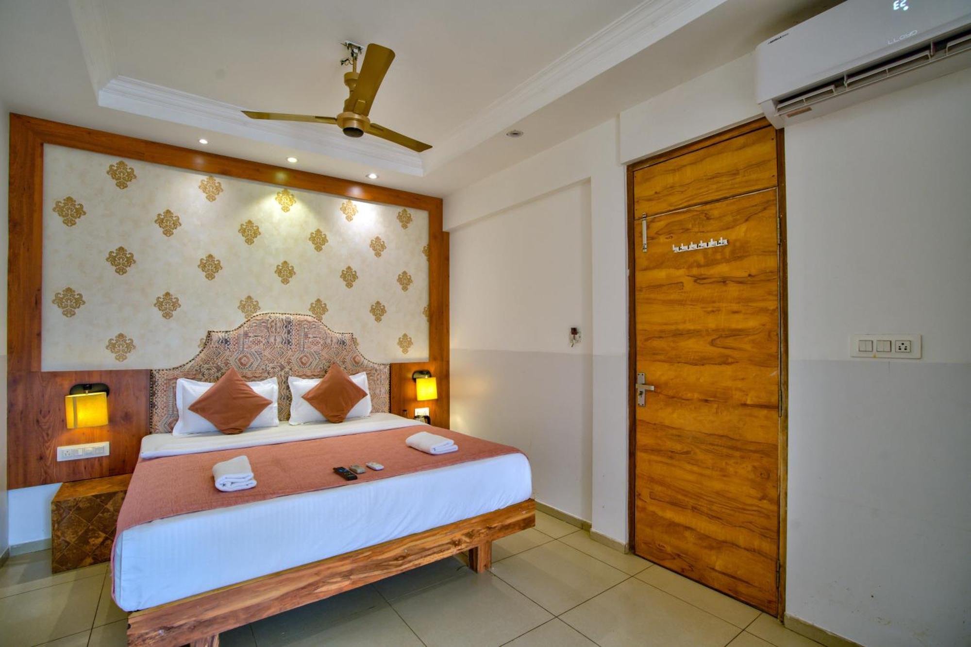 Hotel Sea Sapphire ,กาลังกูติ ภายนอก รูปภาพ