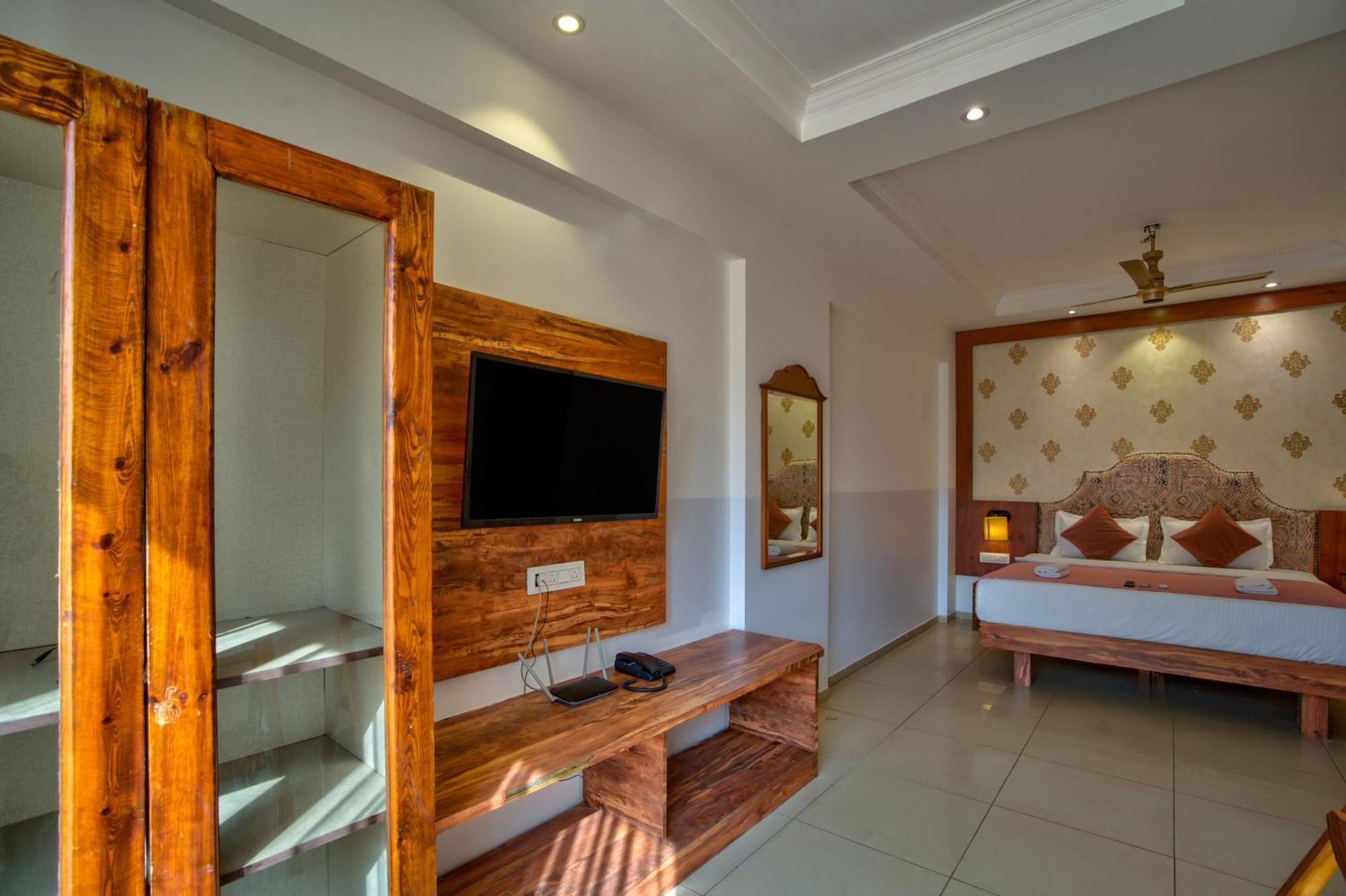 Hotel Sea Sapphire ,กาลังกูติ ภายนอก รูปภาพ